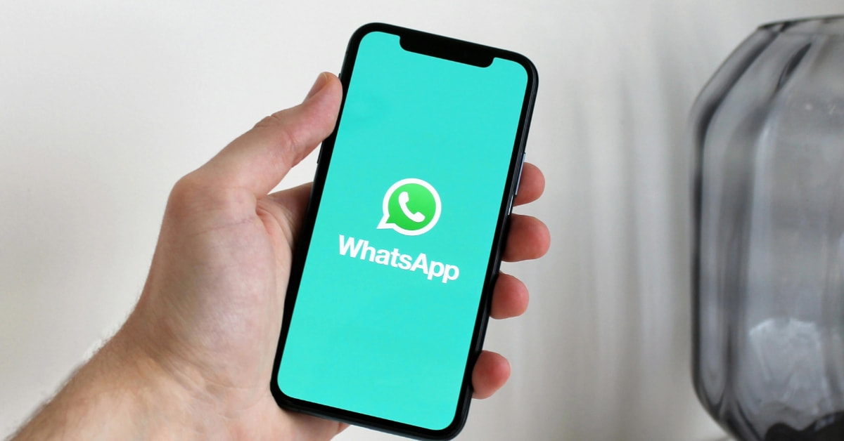 Aplicativo em smartphone para utilizar a lista de transmissão WhatsApp